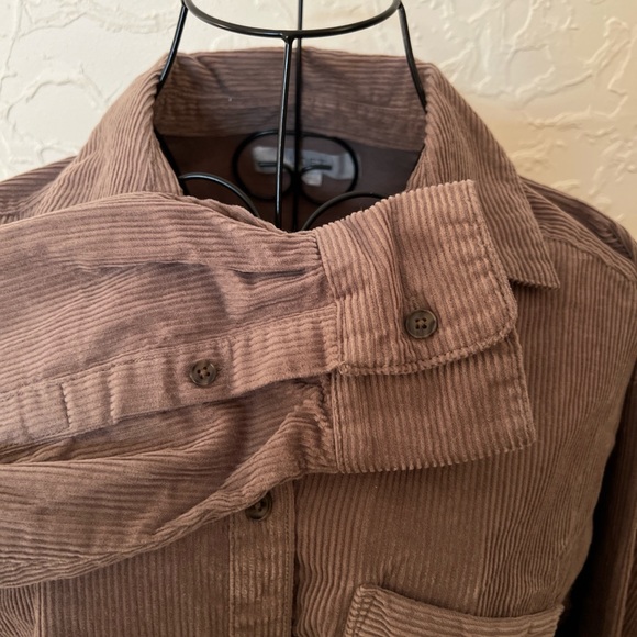 LOFT Everyday Oversized Courdoroy Pocket Shirt - Like New - Picture 4 of 14